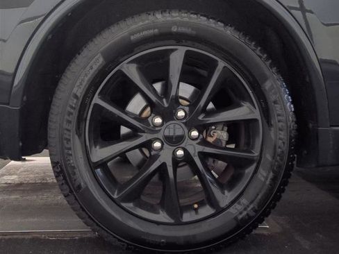 Used 2017 Dodge Durango R/T w/ Blacktop Package AWD/4WD image 9