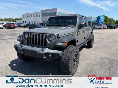 Used 2020 Jeep Gladiator Sport w/ Quick Order Package 24S AWD/4WD image 1