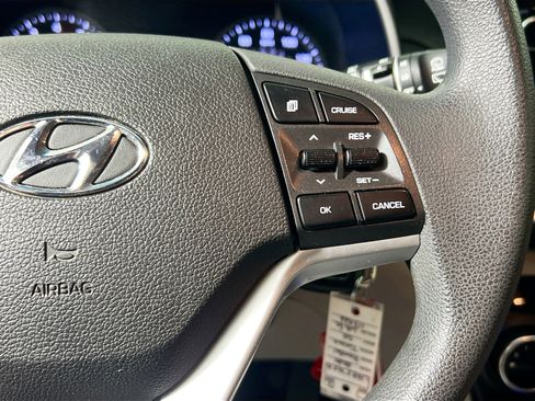 Used 2020 Hyundai Tucson SE FWD image 18