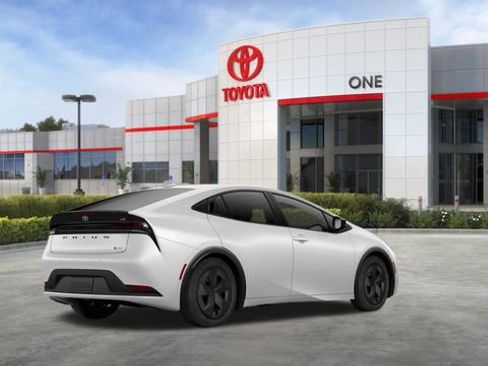 New 2026 Toyota Prius LE image 11