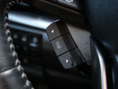 Used 2023 Subaru Forester Premium AWD/4WD image 30