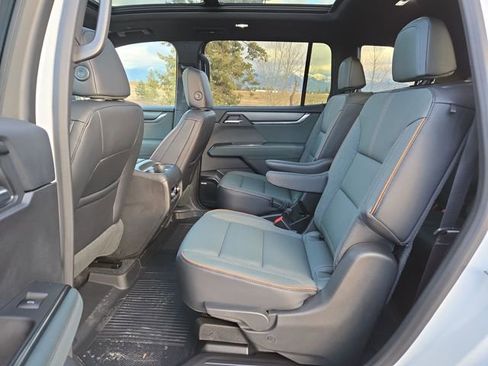 New 2026 GMC Acadia AT4 w/ Luxury Package image 30