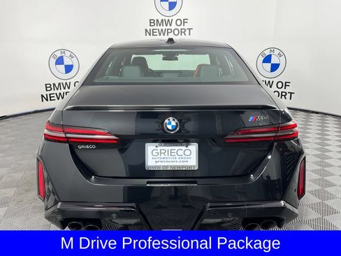 Used 2026 BMW M5 w/ Carbon Package AWD/4WD image 10