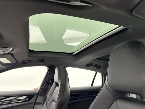 New 2025 Porsche Panamera 4 image 13