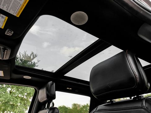 Used 2021 Ford F150 Raptor w/ Equipment Group 801A High AWD/4WD image 21
