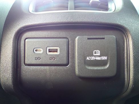 Used 2020 Chevrolet Blazer LT w/ Sound & Technology Package image 39