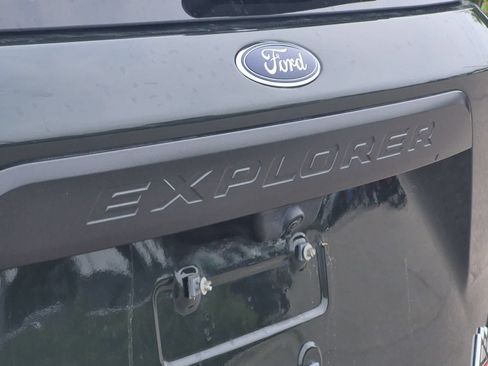 Used 2022 Ford Explorer Timberline AWD/4WD image 13