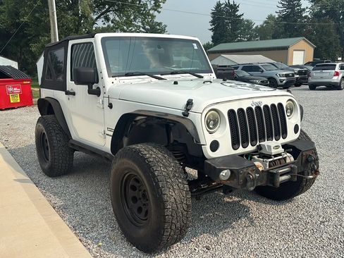 Used 2012 Jeep Wrangler Sport w/ Connectivity Group AWD/4WD image 9