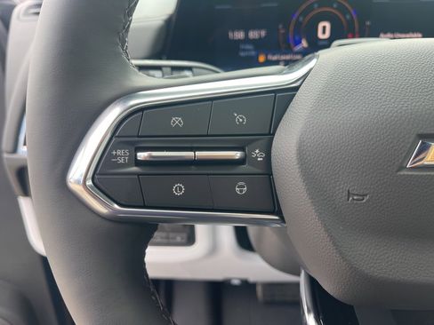 New 2025 Chevrolet Suburban Premier image 28