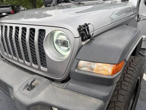 Used 2020 Jeep Gladiator Sport w/ Quick Order Package 24S AWD/4WD image 35