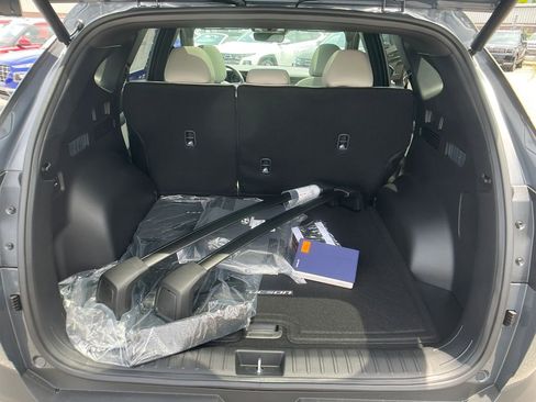 New 2025 Hyundai Tucson Limited image 23