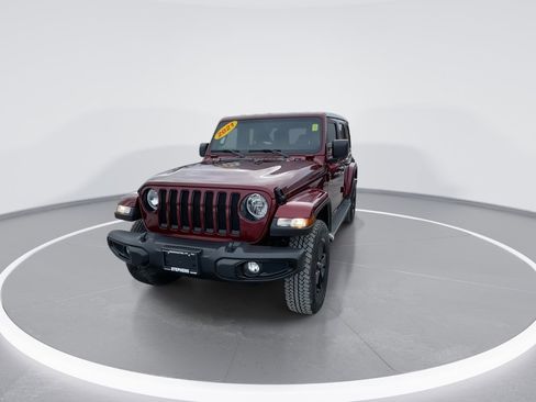 Used 2021 Jeep Wrangler Sahara image 3