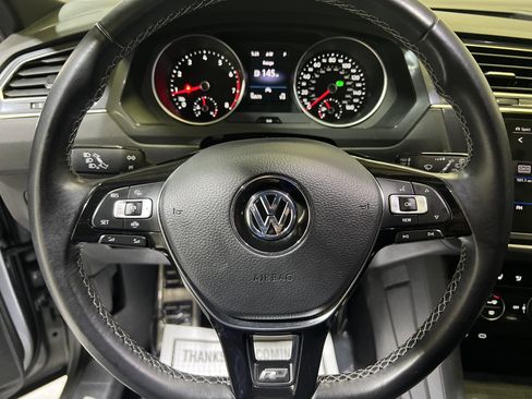 Used 2021 Volkswagen Tiguan SE R-Line w/ 3rd Row Seat Package AWD/4WD image 23