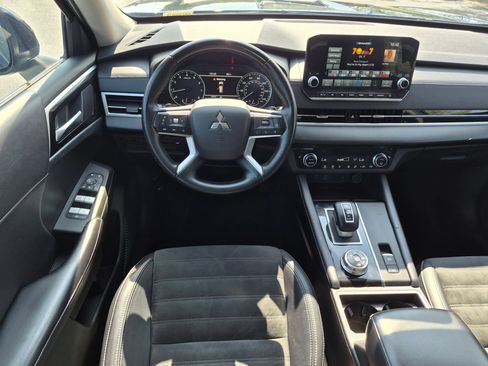 Used 2024 Mitsubishi Outlander SE Black Edition AWD/4WD image 30