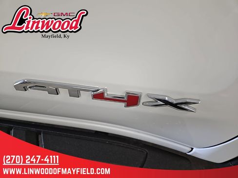 Used 2023 GMC Sierra 1500 AT4X image 11