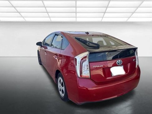 Used 2015 Toyota Prius Four FWD image 3