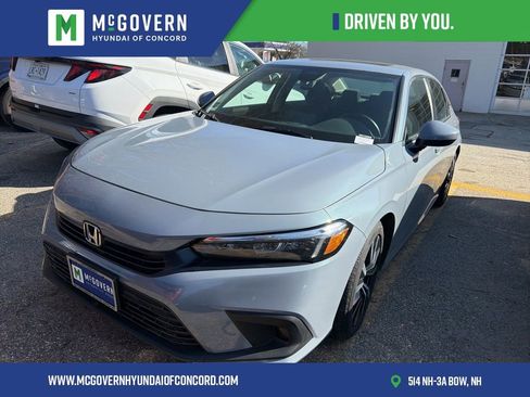 Used 2024 Honda Civic EX image 1