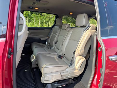 Used 2023 Honda Odyssey Elite image 29