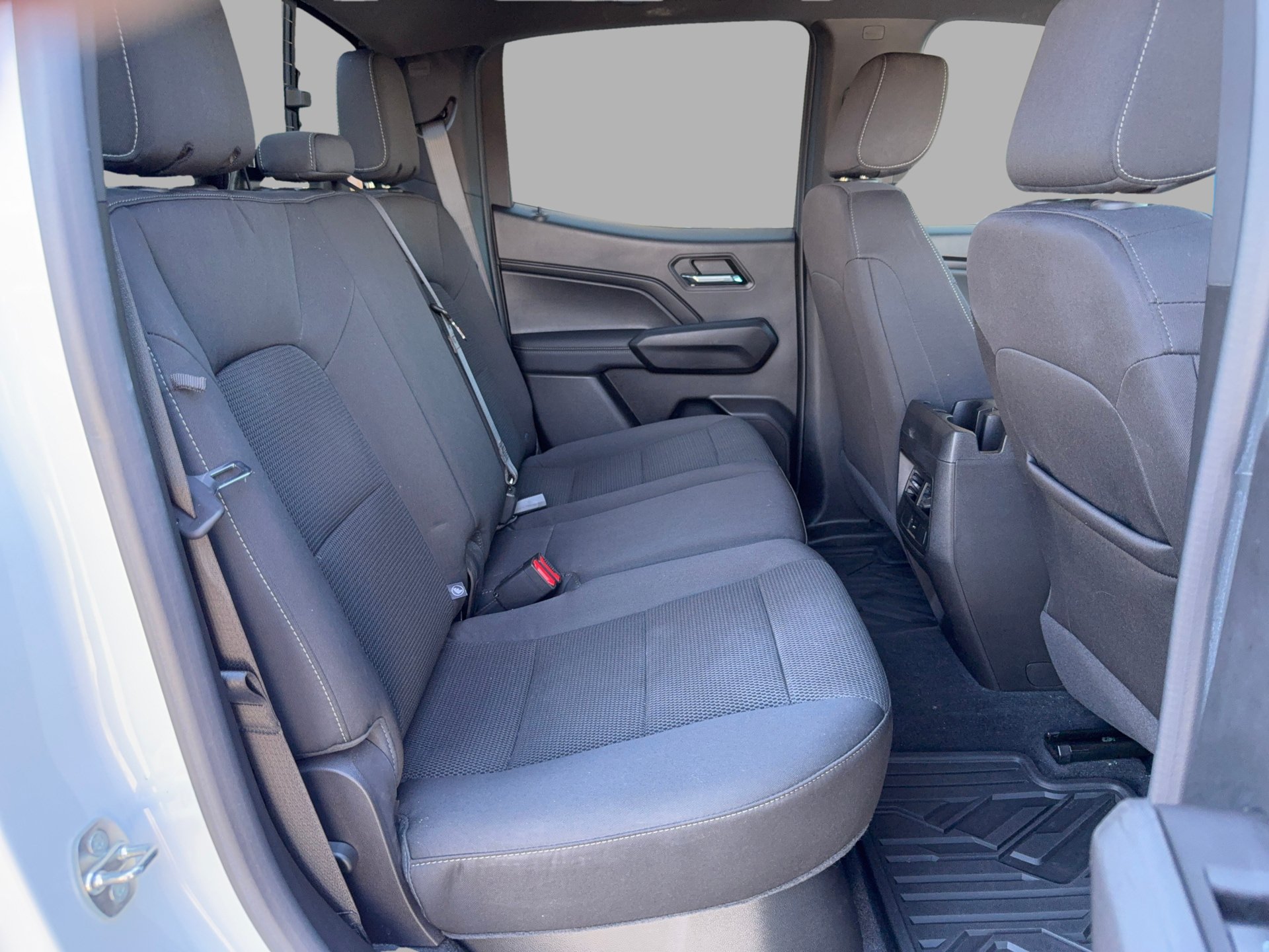 Used 2023 Chevrolet Colorado LT w/ LT Convenience Package II RWD image 28