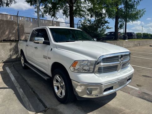 Used 2017 RAM 1500 Lone Star RWD image 3
