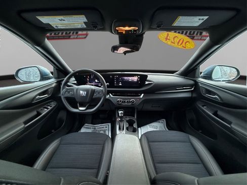 Used 2024 Buick Envista Preferred image 26