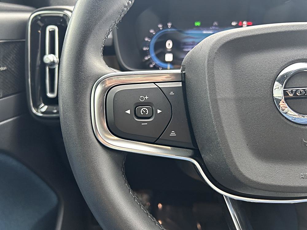 Used 2023 Volvo C40 P8 Recharge Ultimate AWD/4WD image 17