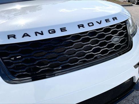 Used 2019 Land Rover Range Rover Velar R-Dynamic SE image 30