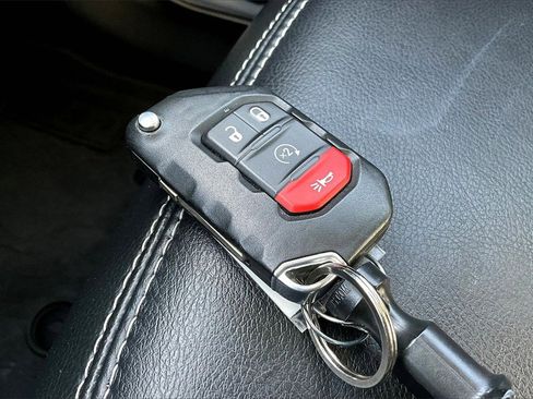 Used 2022 Jeep Wrangler Unlimited Sahara w/ Cold Weather Group image 11