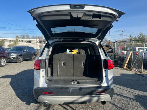 Used 2018 GMC Acadia SLE w/ Driver Alert Package I image 9