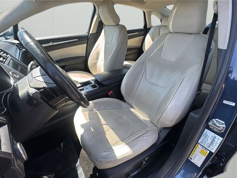 Used 2018 Ford Fusion Titanium AWD/4WD image 10