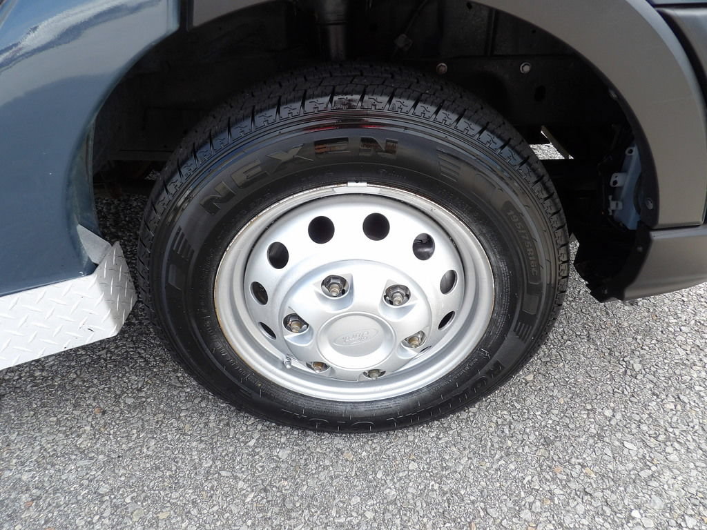 Used 2022 Ford Transit 350 DRW RWD image 40