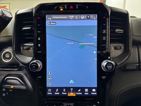 Used 2024 RAM 2500 Limited image 29