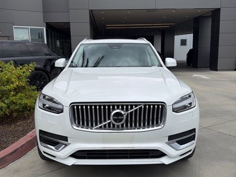 Used 2023 Volvo XC90 T8 Ultimate w/ Protection Package Premier AWD/4WD image 2