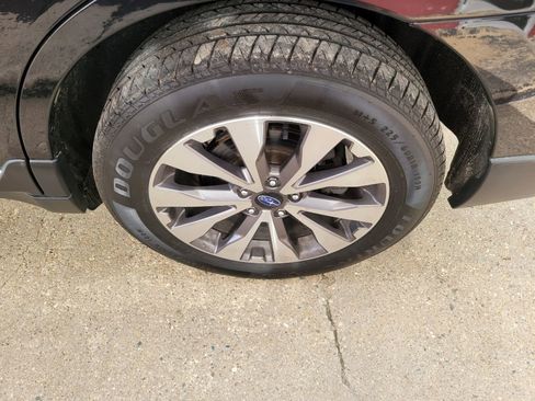 Used 2019 Subaru Outback 3.6R Touring image 12