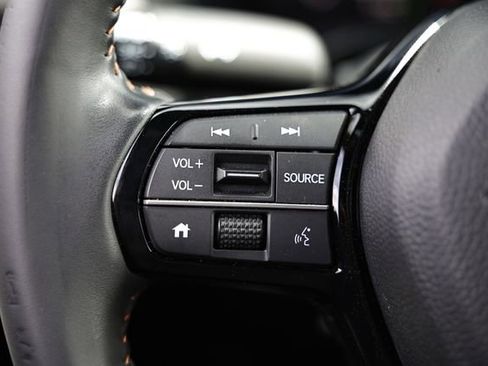 Certified 2025 Honda HR-V Sport image 33