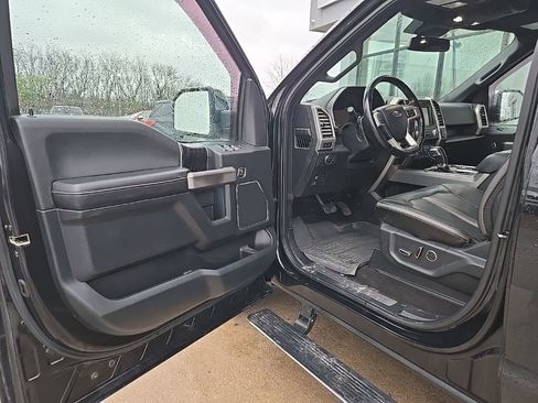 Used 2020 Ford F150 Platinum w/ Equipment Group 701A Luxury AWD/4WD image 42