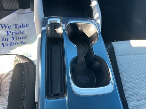 Certified 2025 Chevrolet Equinox EV LT image 21