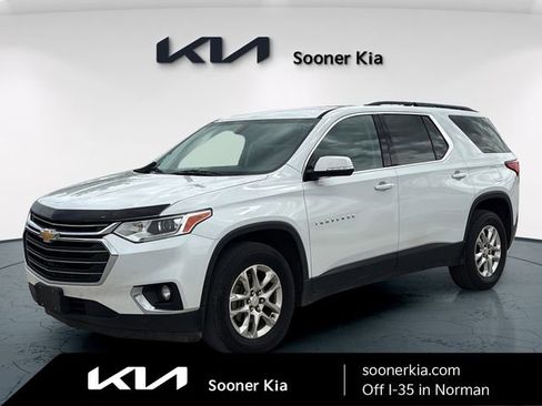 Used 2019 Chevrolet Traverse LT w/ LPO, Floor Liner Package FWD image 1