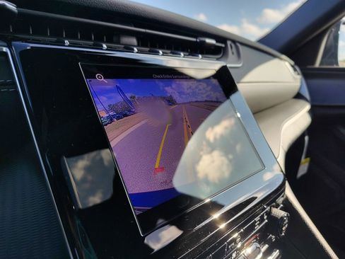 New 2025 Jeep Grand Cherokee L Altitude image 21