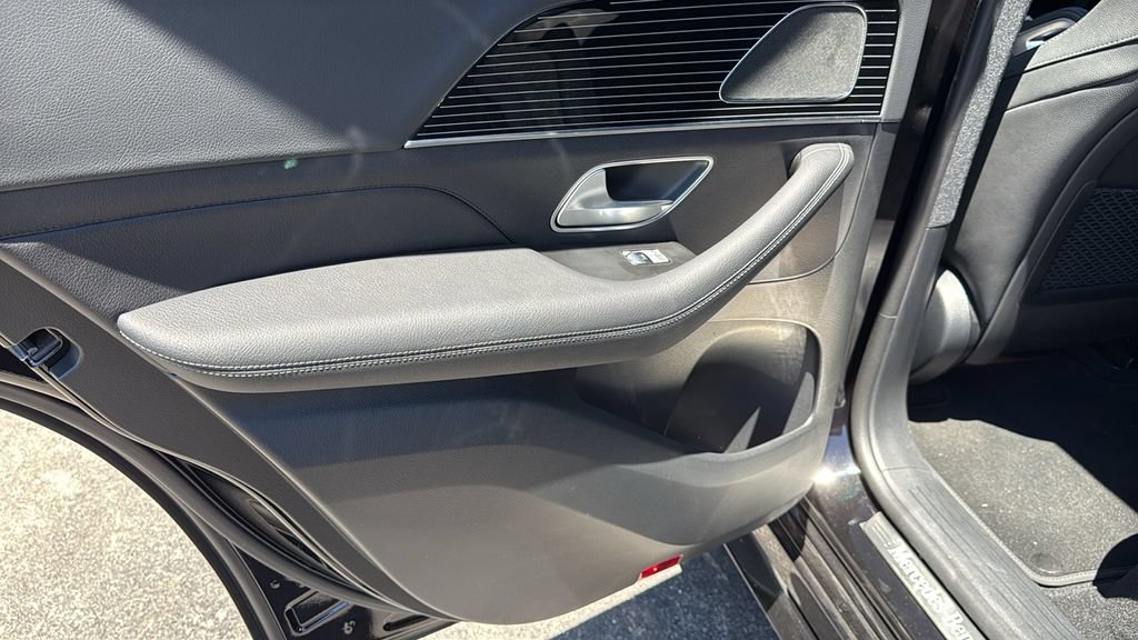 Certified 2025 Mercedes-Benz GLE 450 4MATIC image 28
