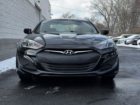 Used 2013 Hyundai Genesis 2.0T image 4