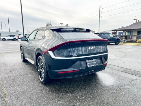 Used 2024 Kia EV6 Light image 10