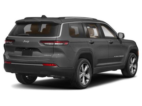 Certified 2022 Jeep Grand Cherokee L Limited RWD image 3