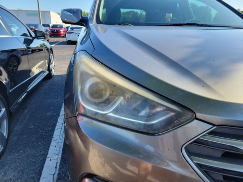 Used 2017 Hyundai Santa Fe Sport FWD image 7
