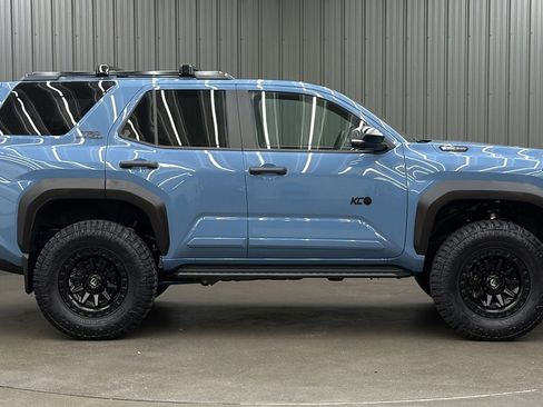 Used 2026 Toyota 4Runner TRD Off-Road Premium AWD/4WD image 6