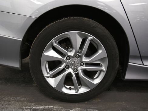 Used 2019 Honda Accord LX image 30