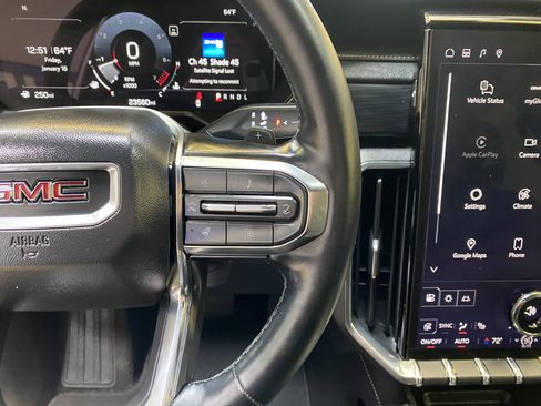 Used 2025 GMC Acadia Elevation image 35