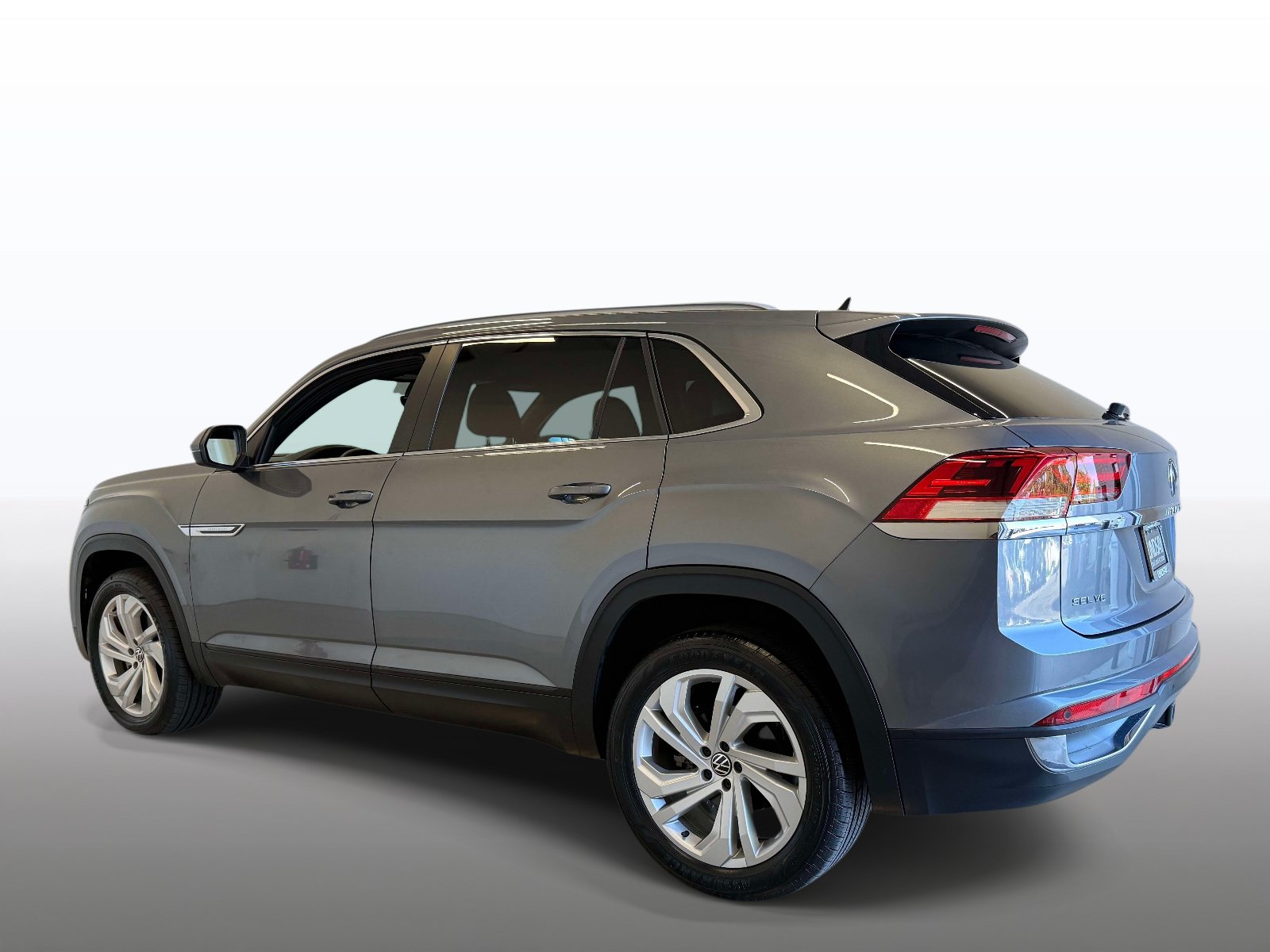 Used 2021 Volkswagen Atlas Cross Sport SEL FWD image 12