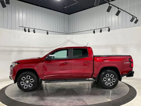 Used 2024 Chevrolet Colorado Z71 w/ Z71 Convenience Package 2 AWD/4WD image 15