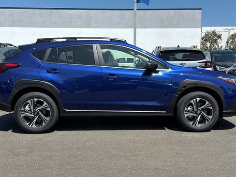 Used 2025 Subaru Crosstrek 2.5i Premium AWD/4WD image 3